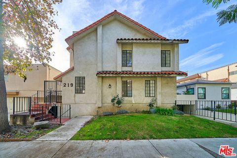 Property photo of 219 n isabel street 5, glendale, ca 91206