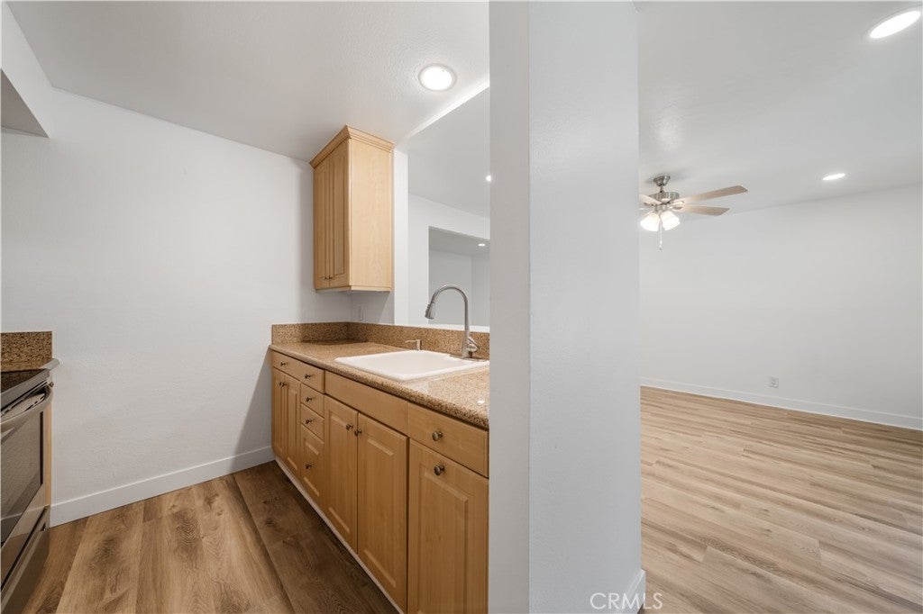 181 Streamwood, Irvine CA 92620 - Photo 7