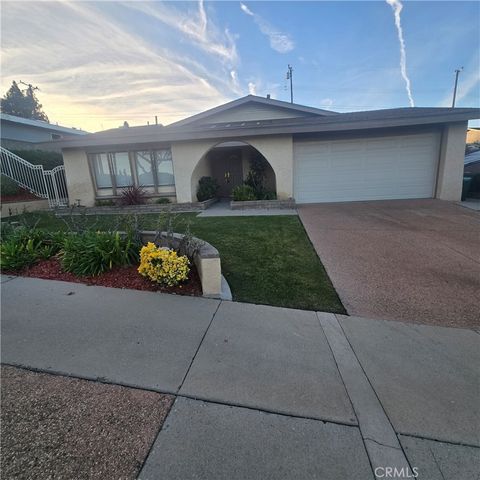 Photo of 27659 Flaming Arrow Drive, Rancho Palos Verdes, CA 90275 (MLS # SB26011526)