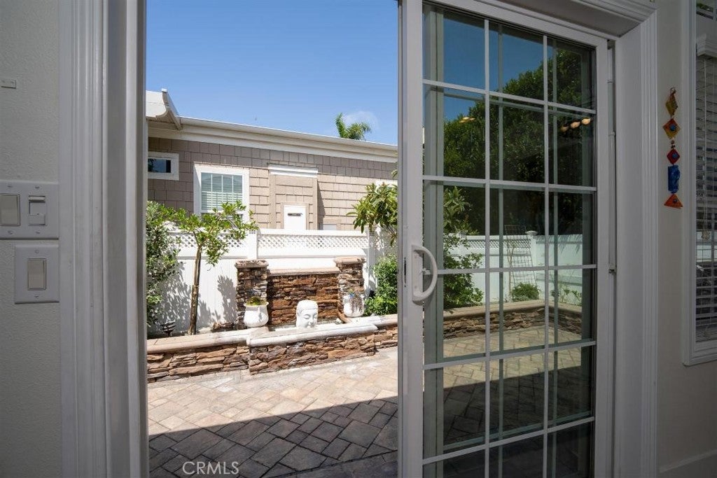 252 Mayflower, Newport Beach CA 92660 - Photo 23