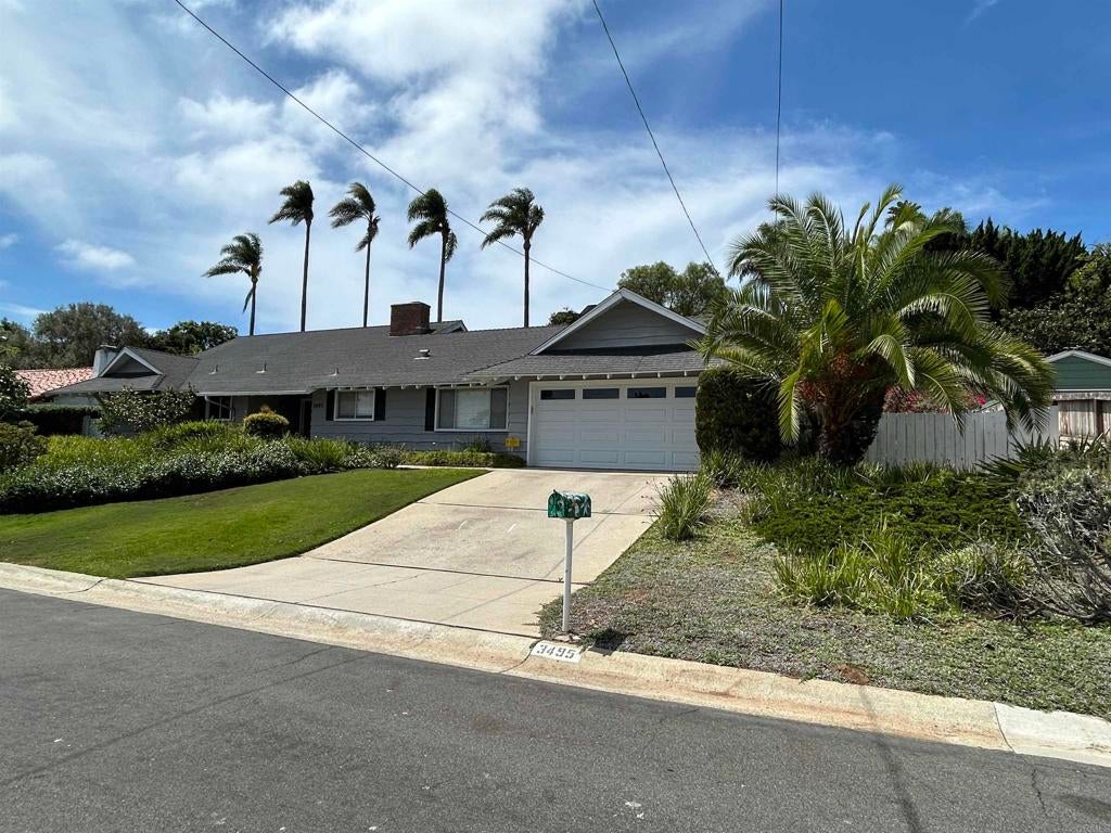3495 Ridgecrest Dr.