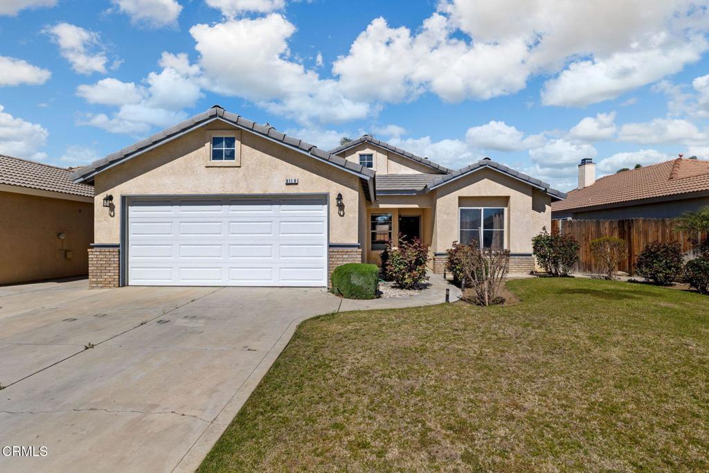 9116 Chattaroy Street