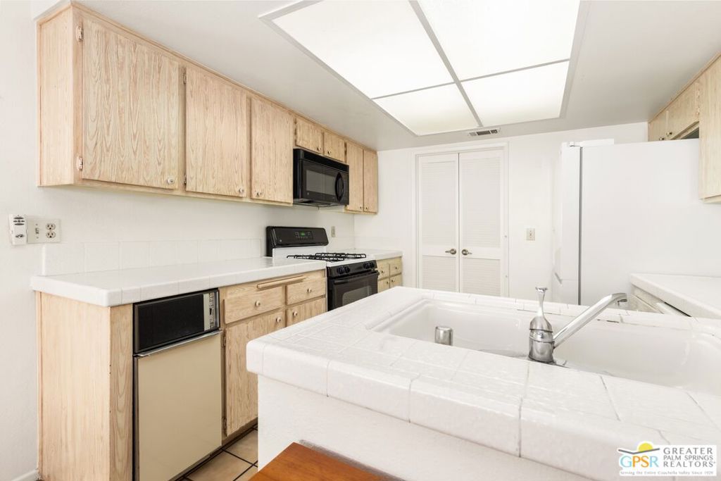 Cathedral Canyon Country Club - Residential