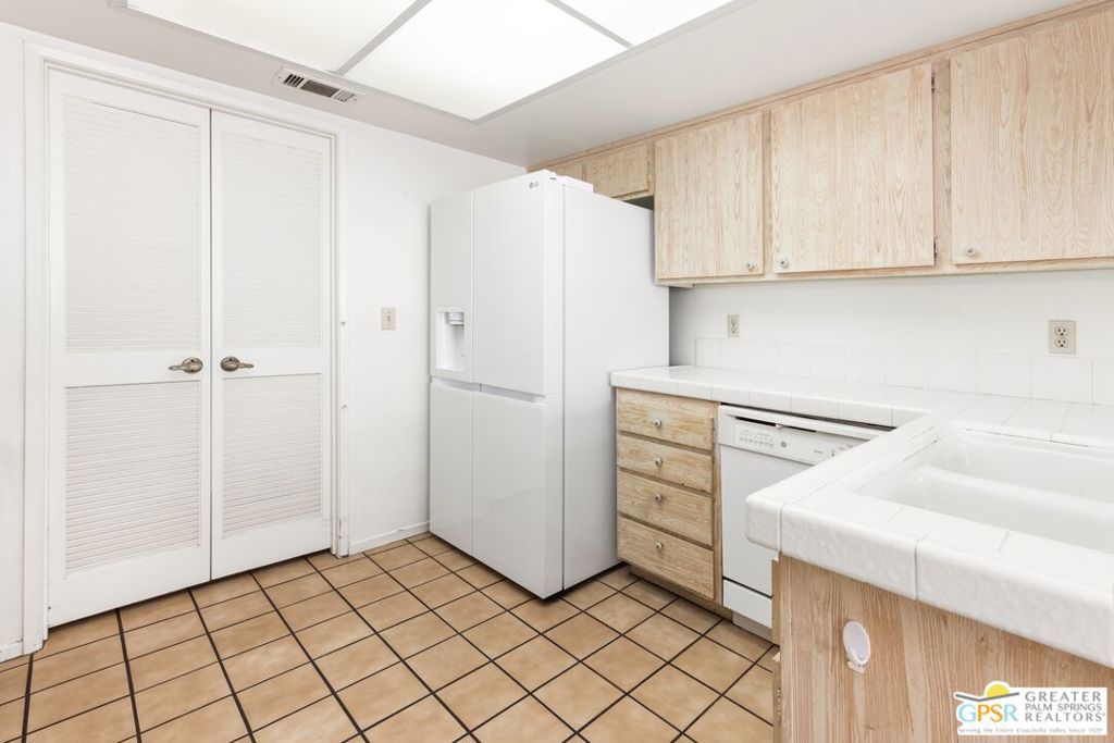 Cathedral Canyon Country Club - Residential