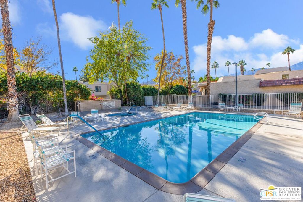 Cathedral Canyon Country Club - Residential