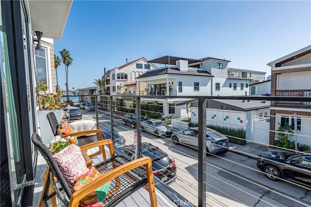5725 E Ocean