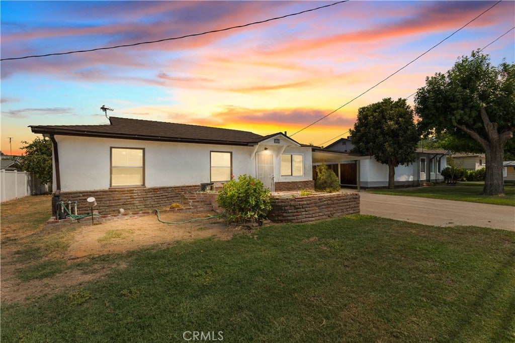 1814 Wallace Court