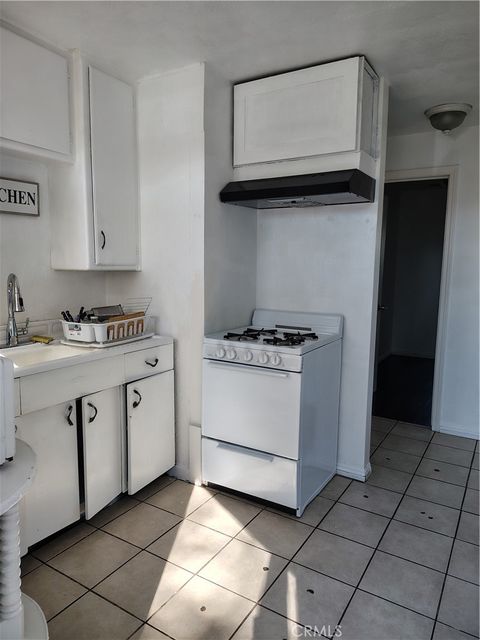 Photo of 120 W Marshall Boulevard, San Bernardino, CA 92405 (MLS # TR26072680)