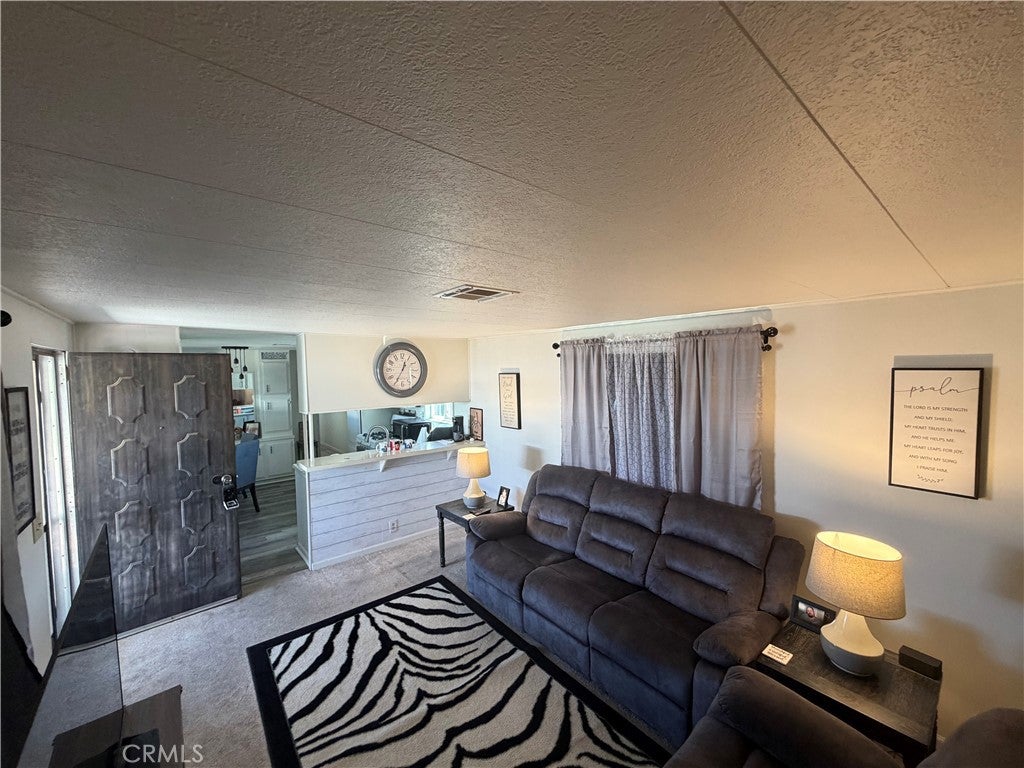 7043 State Highway 32 6