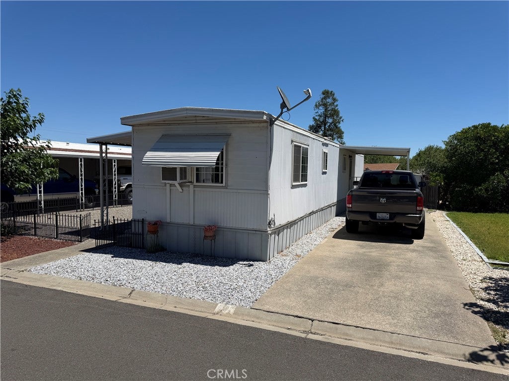 7043 State Highway 32 6