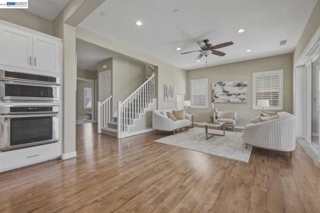 3871 Highpointe Ct