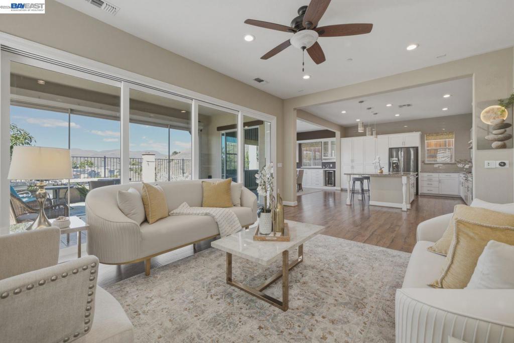 3871 Highpointe Ct