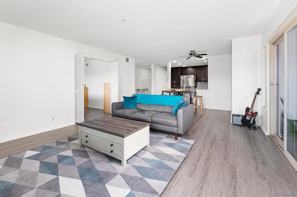 10425 Caminito Cuervo 217