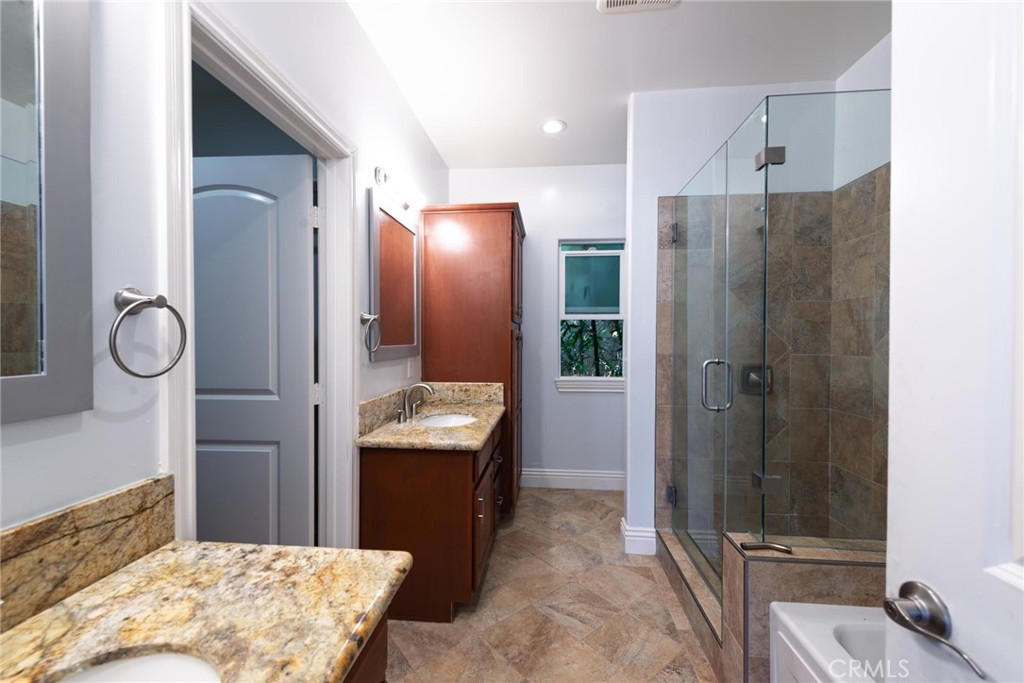 Eastside South (ESCM) - Residential Lease
