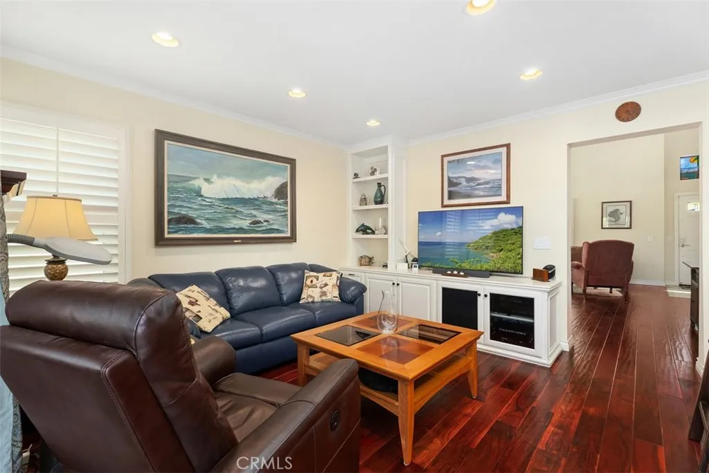 Laguna Niguel, California 92677, United States, 3 Bedrooms Bedrooms, ,3 BathroomsBathrooms,Residential,Pending,184701