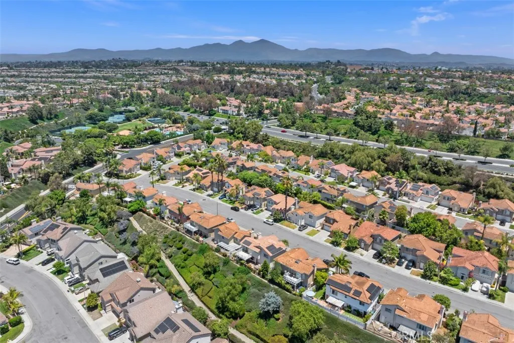 Laguna Niguel, California 92677, United States, 3 Bedrooms Bedrooms, ,3 BathroomsBathrooms,Residential,Pending,184701