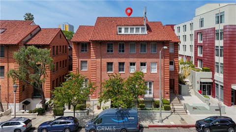 Photo of 139 S Los Robles AVE #104, Pasadena, CA 91101 (MLS # WS26182476)