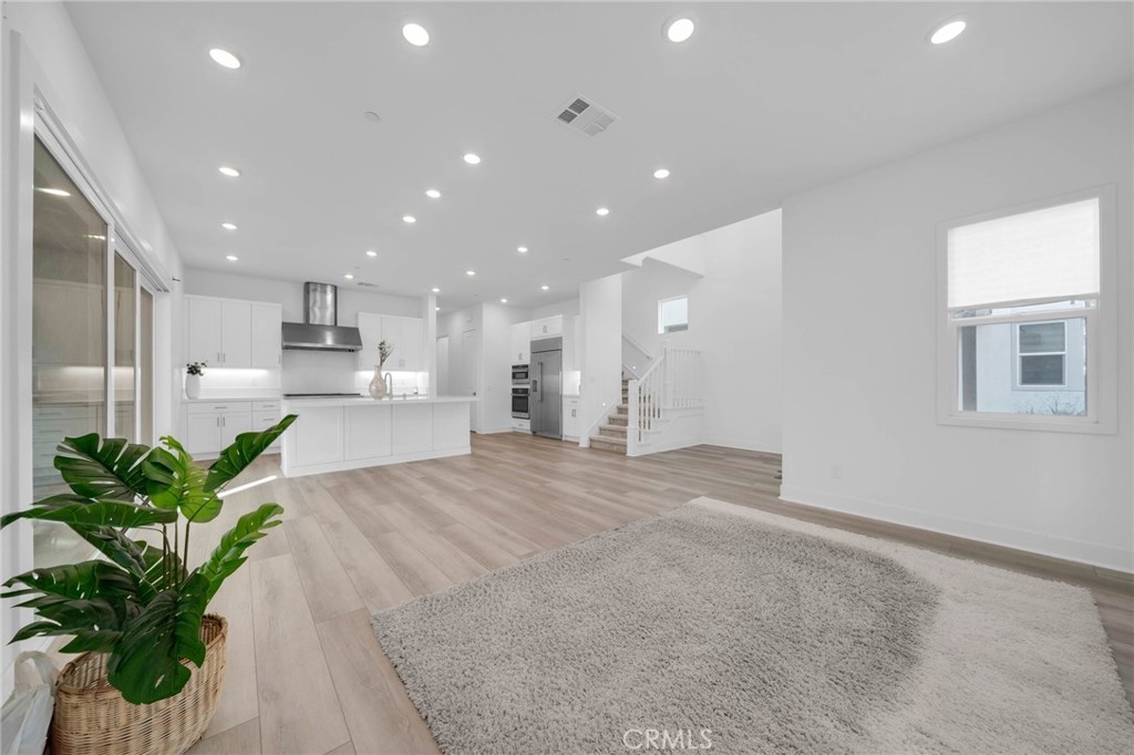 Rosemist (ROSE5P) - Residential Lease