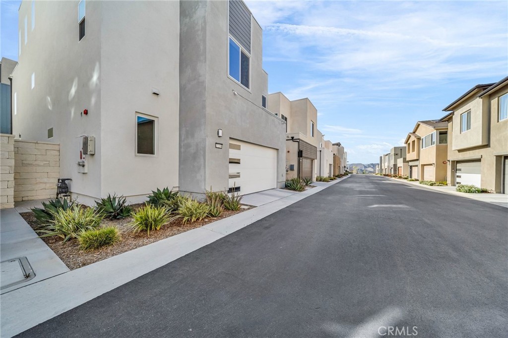 Rosemist (ROSE5P) - Residential Lease