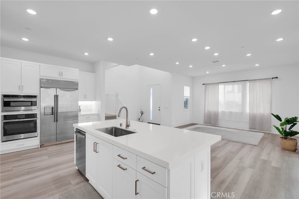 Rosemist (ROSE5P) - Residential Lease