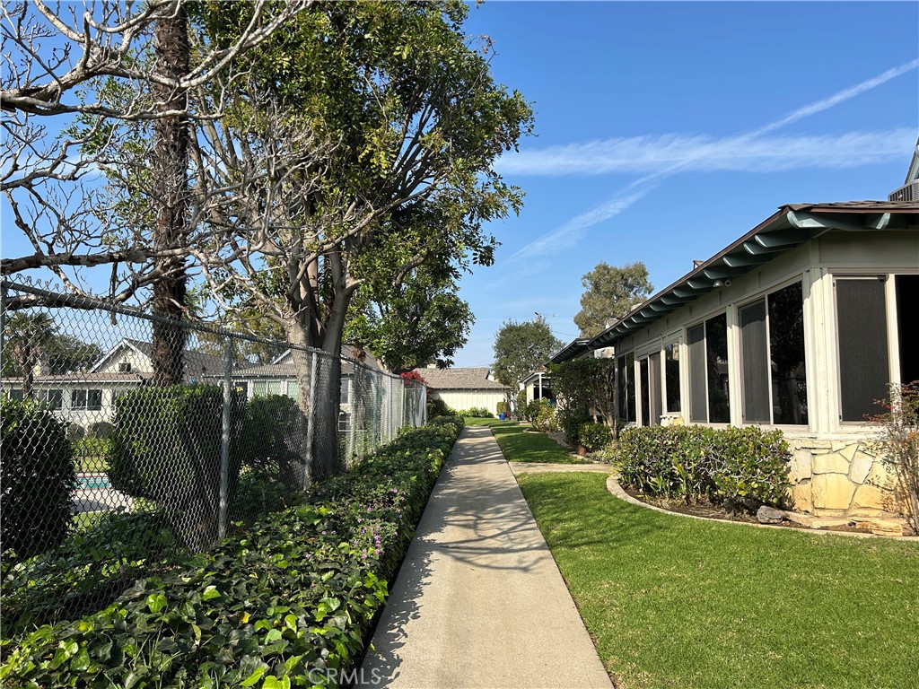 Bixby Knolls (BK) - Residential Lease