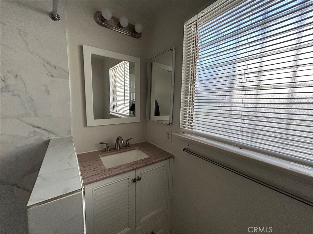 Bixby Knolls (BK) - Residential Lease