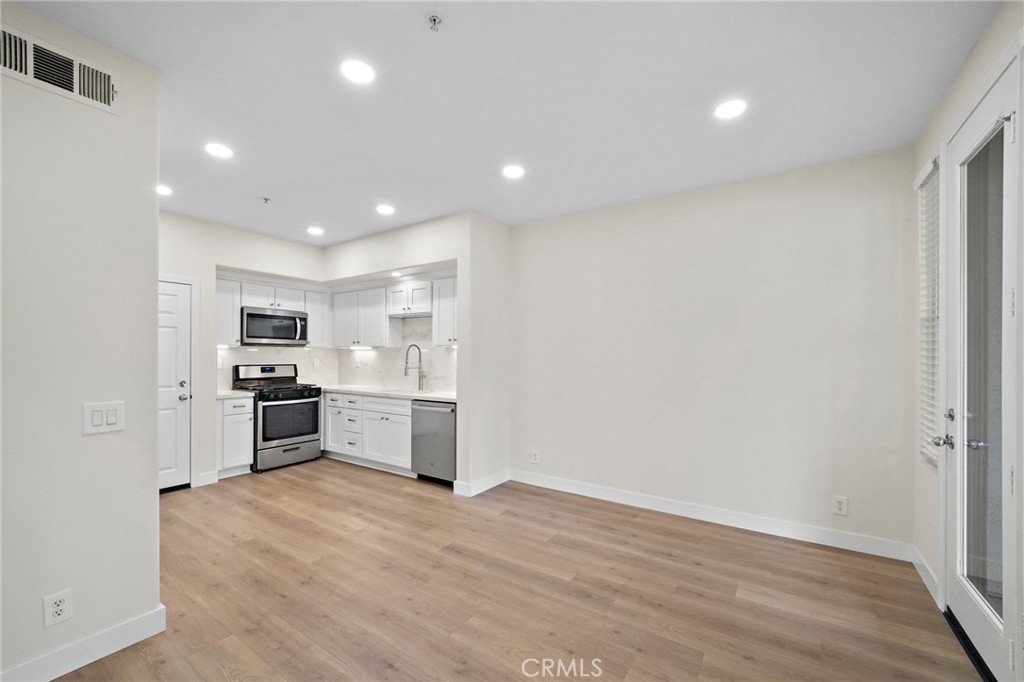Casalon (CASA) - Residential Lease