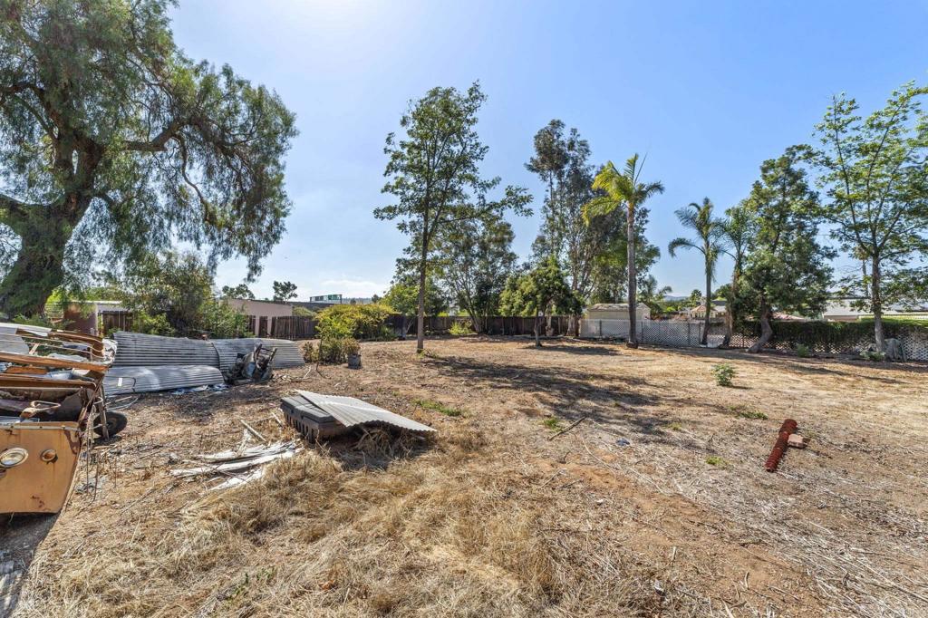 8756 Cottonwood Avenue