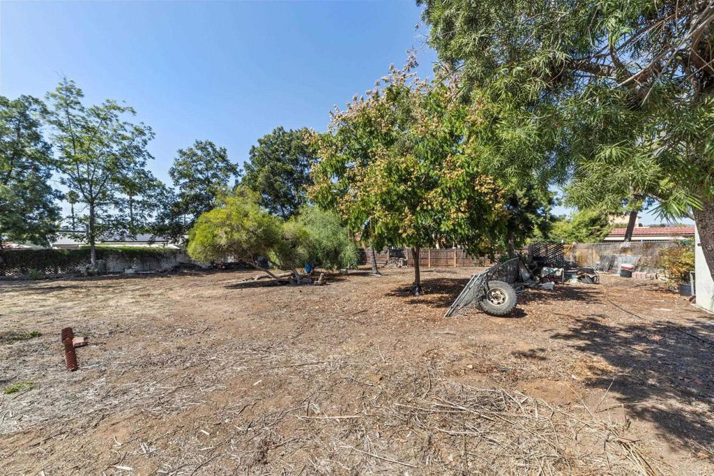 8756 Cottonwood Avenue