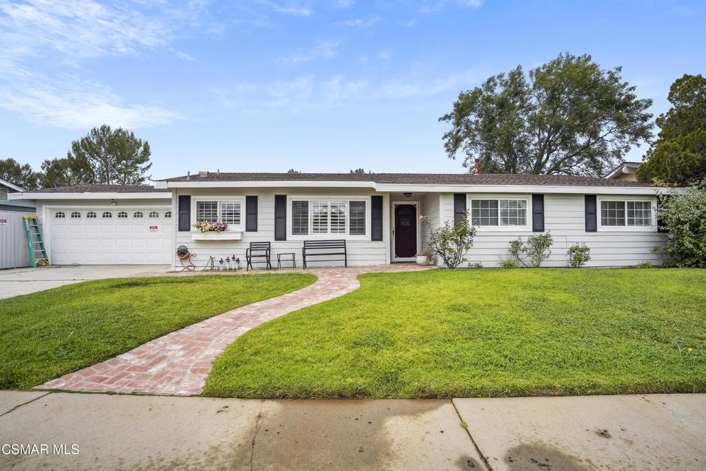 2993 Kadota Street