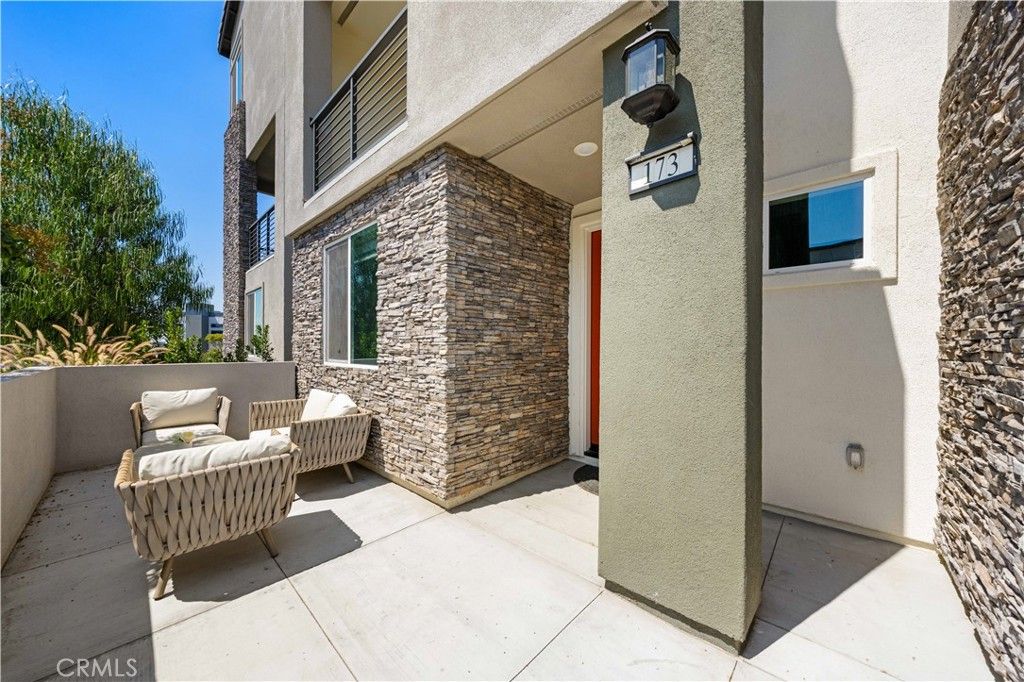 Photo of 173 SENTOSA, Irvine, CA 92618 (MLS # OC25239305)