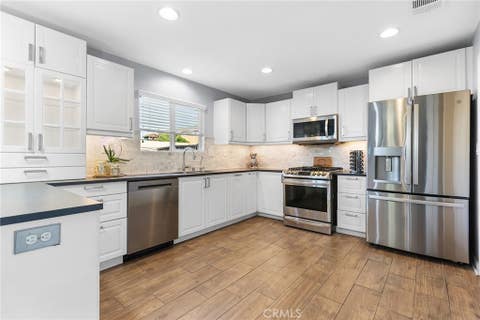 Photo of 33956 Petunia Street, Murrieta, CA 92563 (MLS # SW26155859)