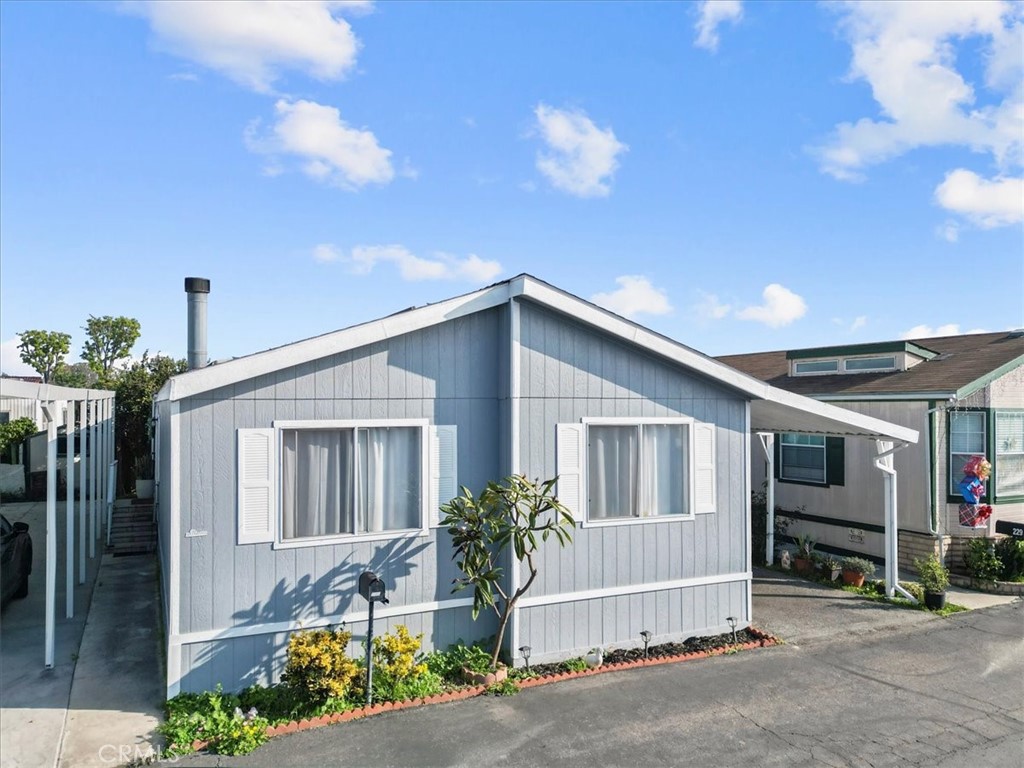 9080 Bloomfield Avenue 230