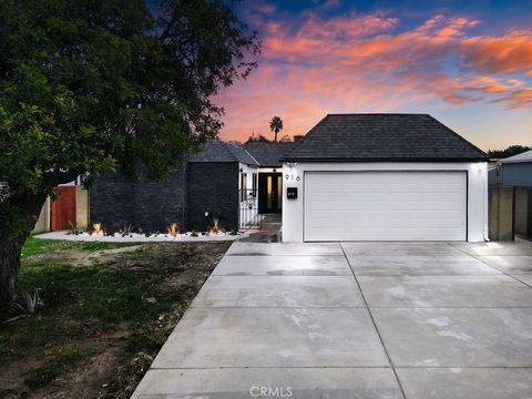 Photo of 916 N West, Anaheim, CA 92801 (MLS # NP26017256)