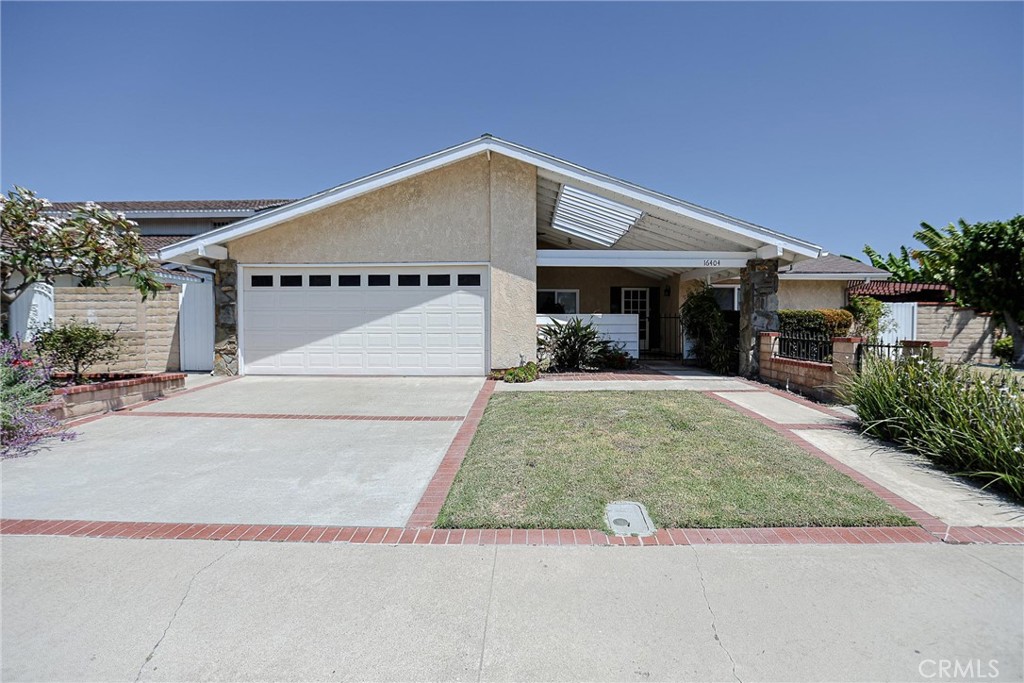 16404 Ponderosa Street
