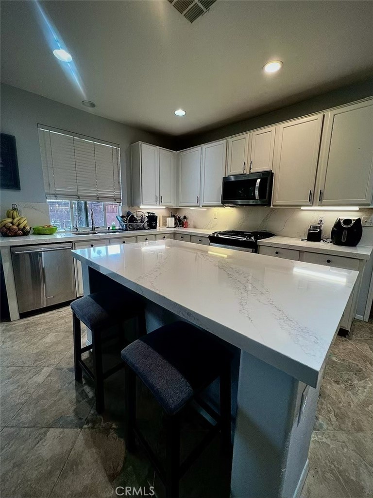 12615 Bellflower Lane