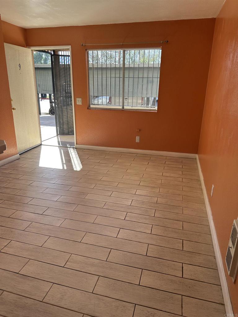 891 w San Ysidro Blvd 9