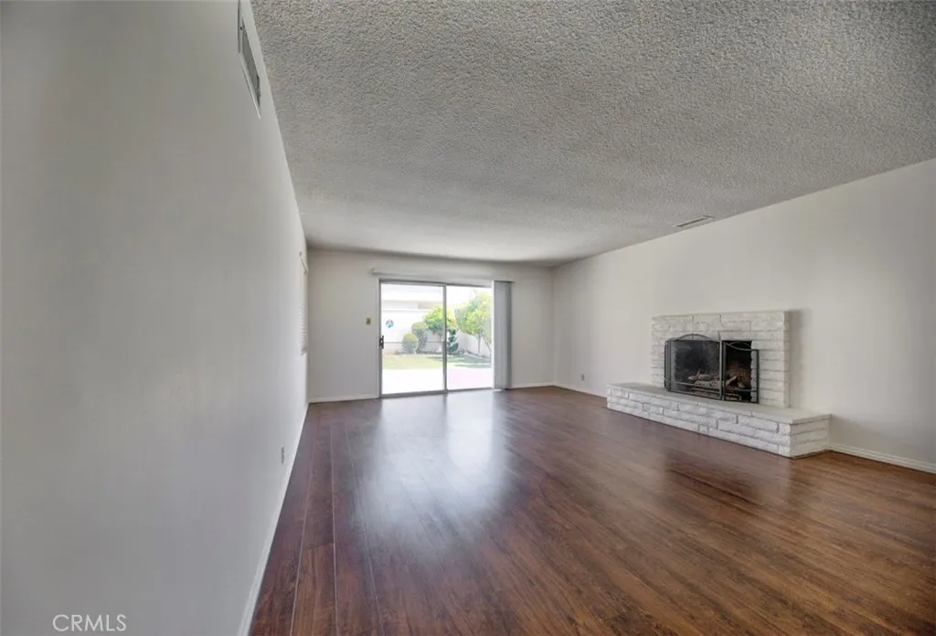 Torrance, California 90501, United States, 3 Bedrooms Bedrooms, ,3 BathroomsBathrooms,Residential,Active,167529