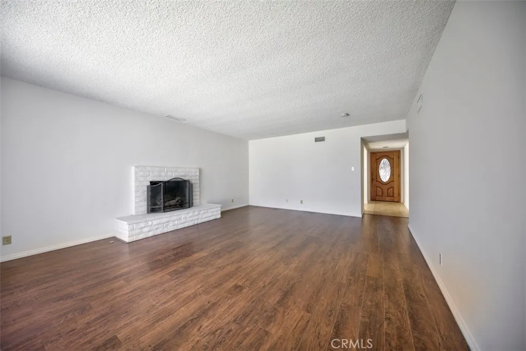 Torrance, California 90501, United States, 3 Bedrooms Bedrooms, ,3 BathroomsBathrooms,Residential,Active,167529