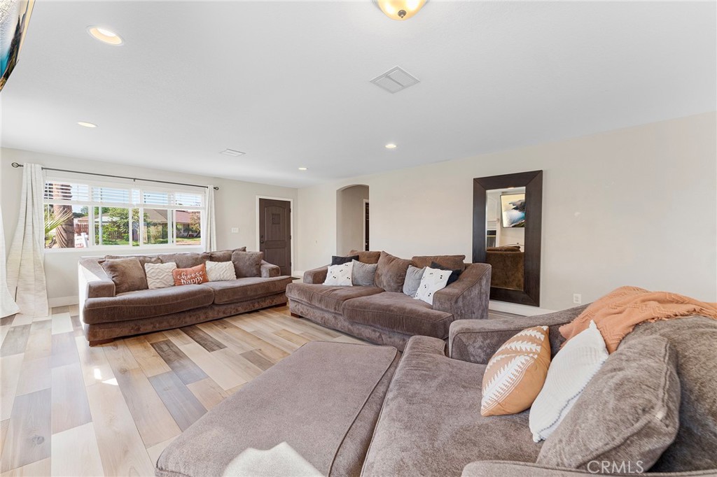 1407 Terrace Road