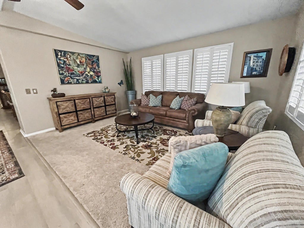 39705 Manzanita Drive