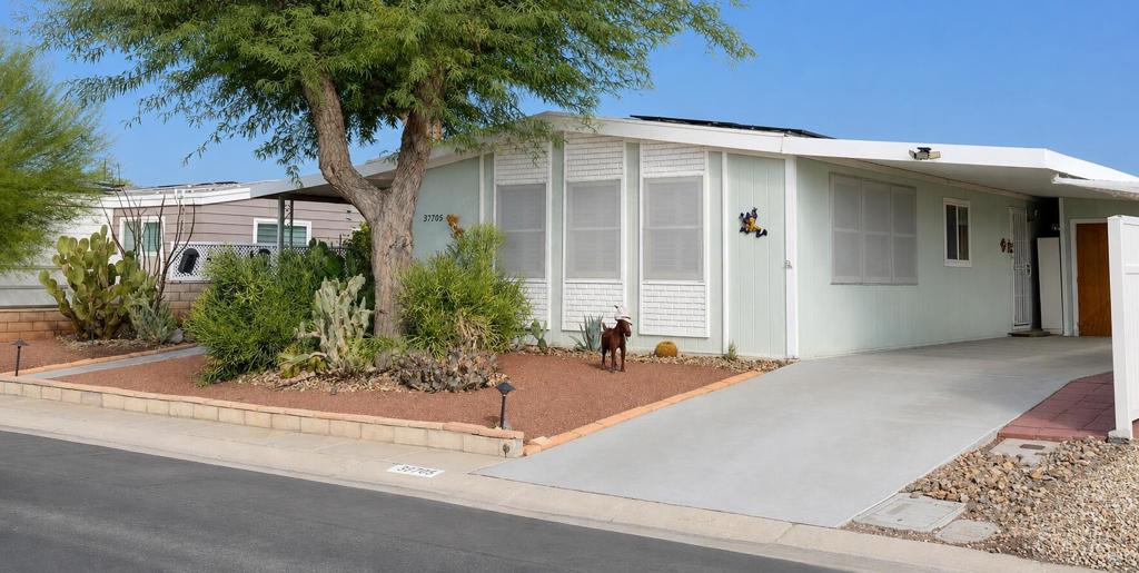 39705 Manzanita Drive