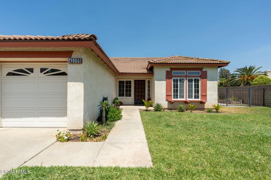 42055 Thoroughbred Lane