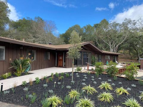 Photo of 121 Degas Road, Portola Valley, CA 94028 (MLS # ML82030017)