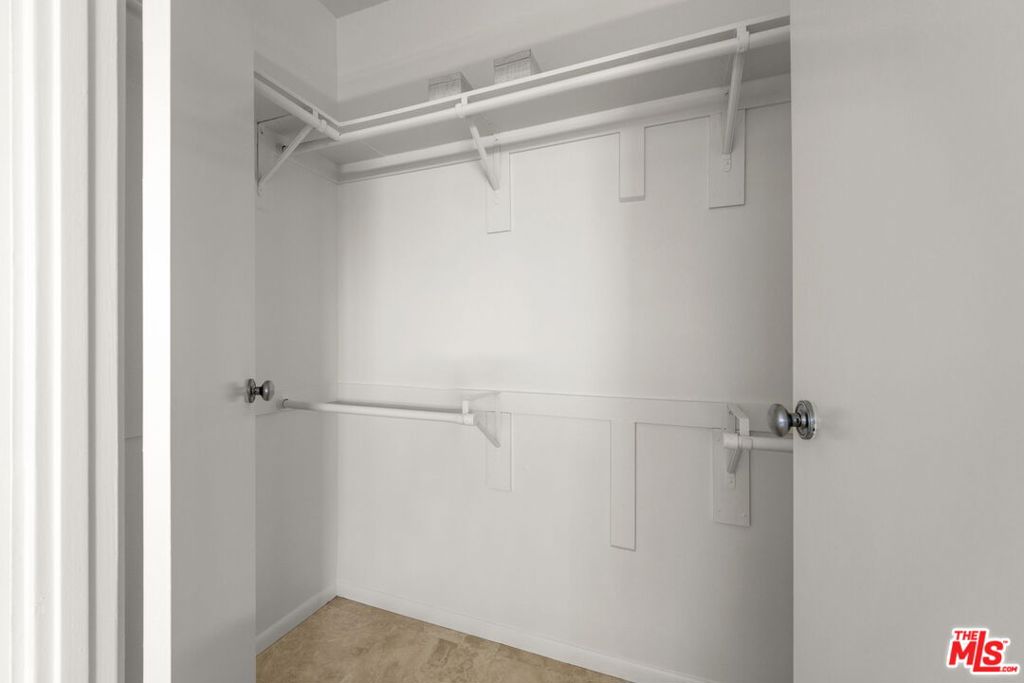 1319 Harvard Street 5