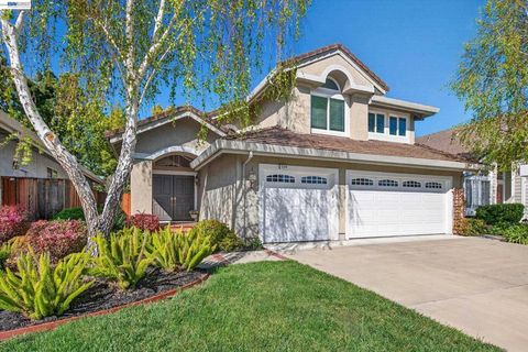Photo of 3329 Vermont Pl Pl, Pleasanton, CA 94588 (MLS # 41127350)