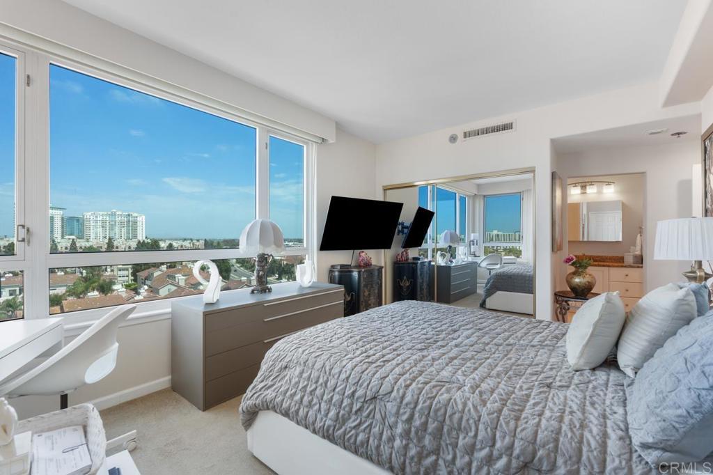 3890 Nobel Drive 802, San Diego CA 92122
