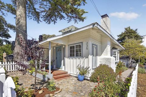 Photo of 235 Chestnut Street, Pacific Grove, CA 93950 (MLS # ML82042518)