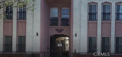 Photo of 1738 E 4th St, Long Beach, CA 90802 (MLS # CV26040328)