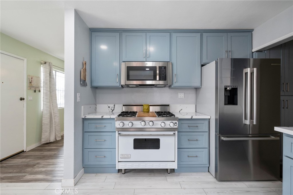 1417 W 25th Street